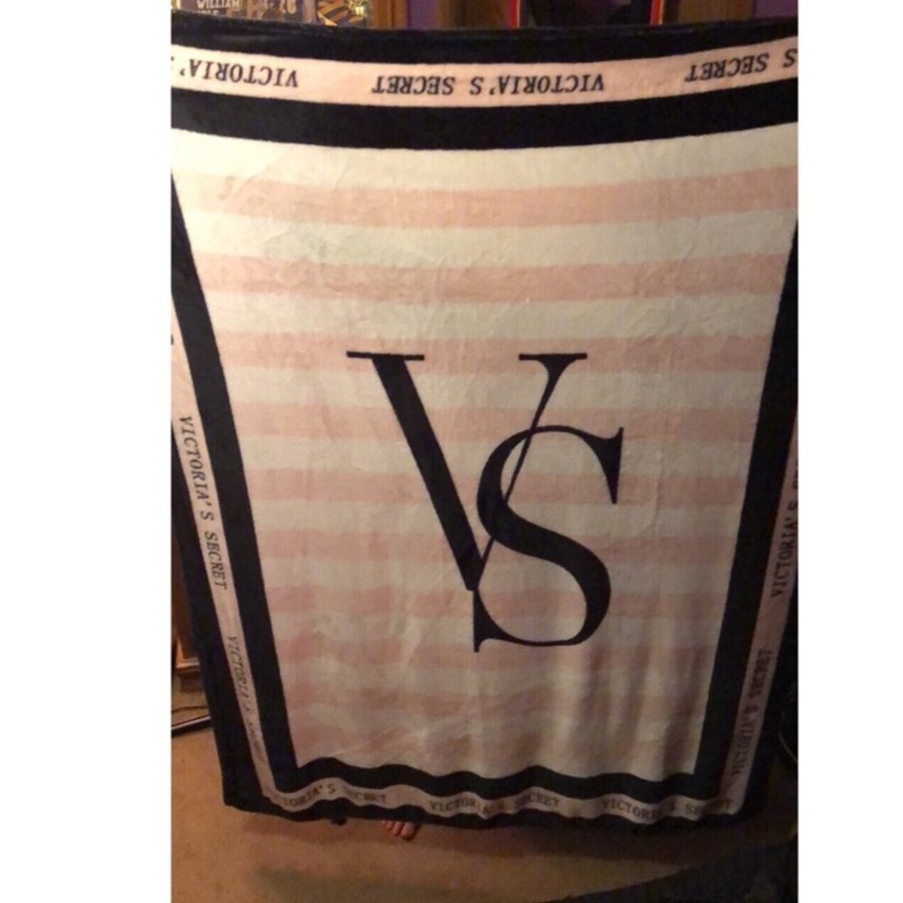 VS BLANKET brand new